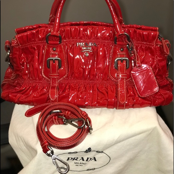Red PRADA "ROSSO VERNICE GAUFRE" Bag - Picture 3 of 9